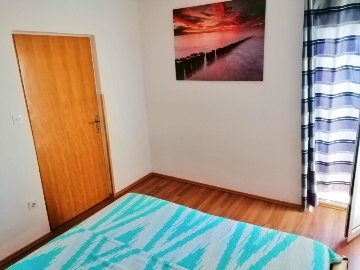 Apartments Brkovic Sukošan Exterior foto